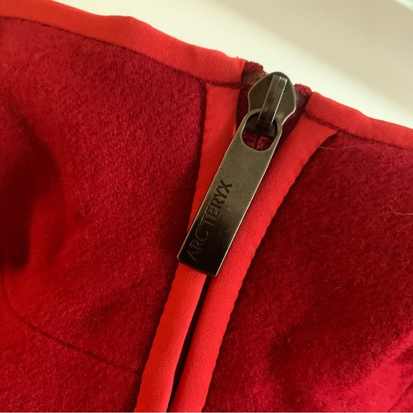 Arc’teryx Hooded Jacket Wool - Picture 7 of 9